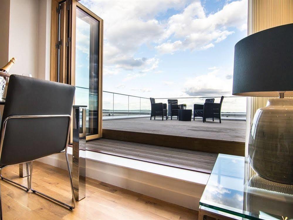 ホテル The Penthouse At Hewitt レディング エクステリア 写真
