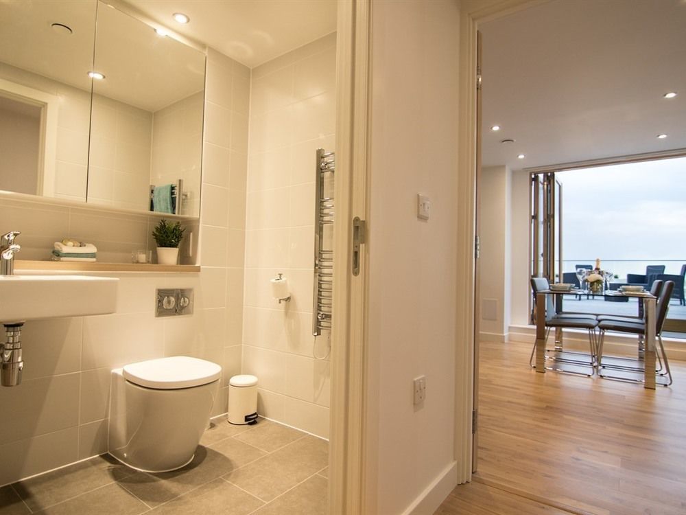 ホテル The Penthouse At Hewitt レディング エクステリア 写真
