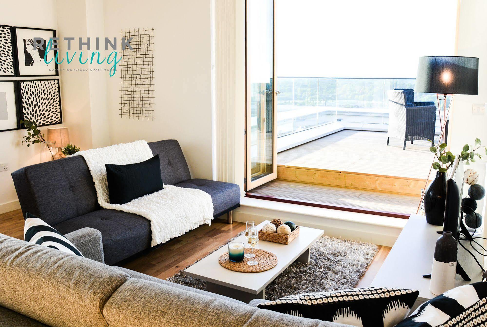 ホテル The Penthouse At Hewitt レディング エクステリア 写真